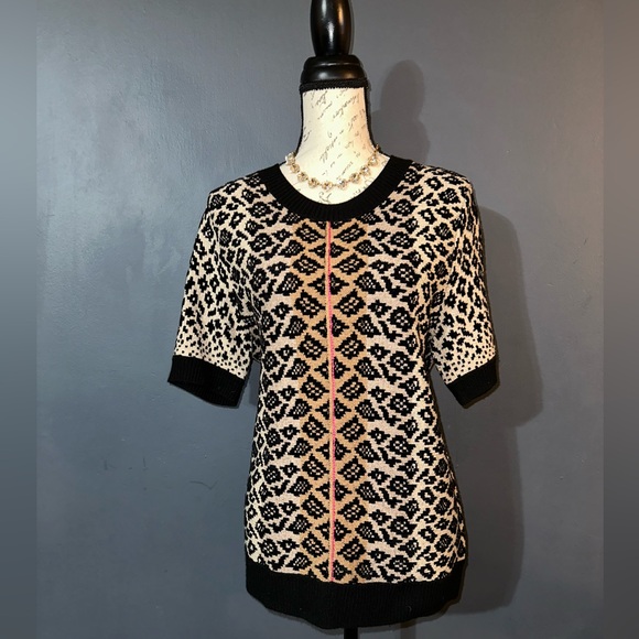 Maeve | Elinore Short Sleeve Animal Print Wool Blend Sweater - Picture 2 of 5